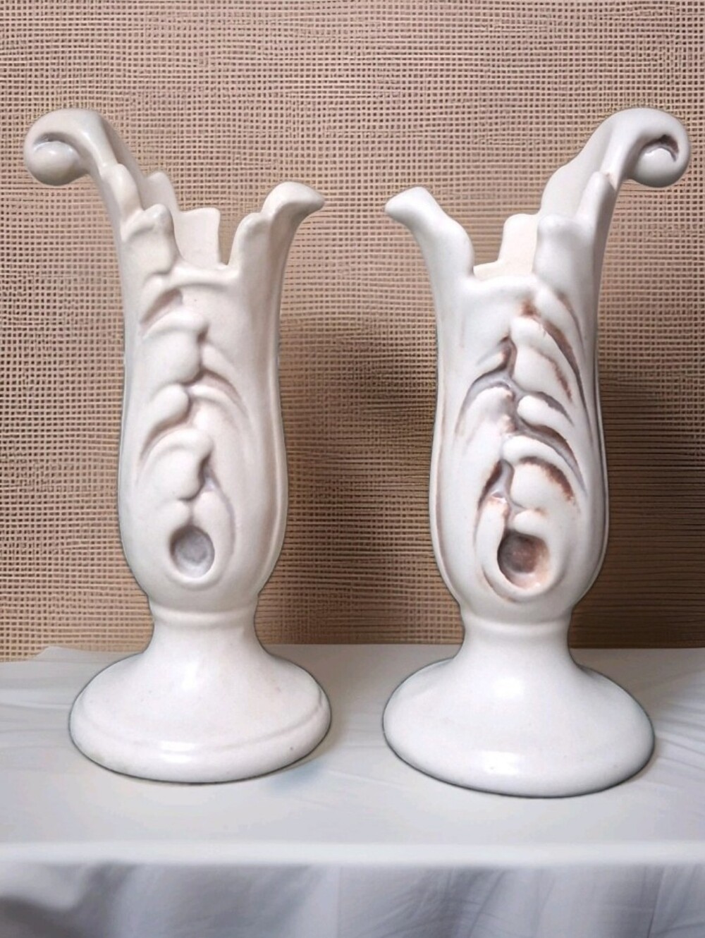 Pair Of Vintage Red Wing Pottery 529 Candle Holders Ancanthus Leaf 6"